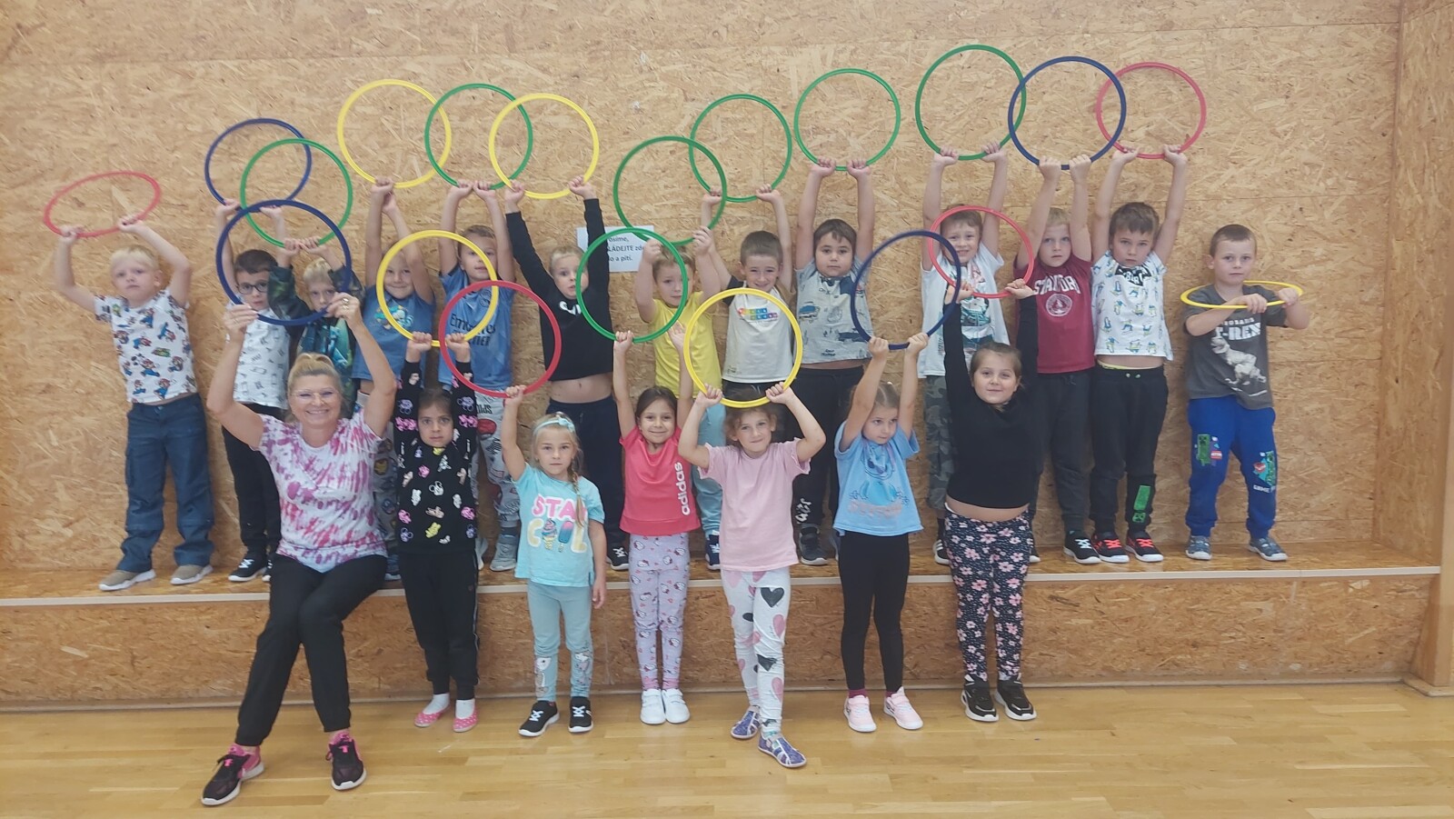 Všichni spolu 1. A, 1. B, 1. C